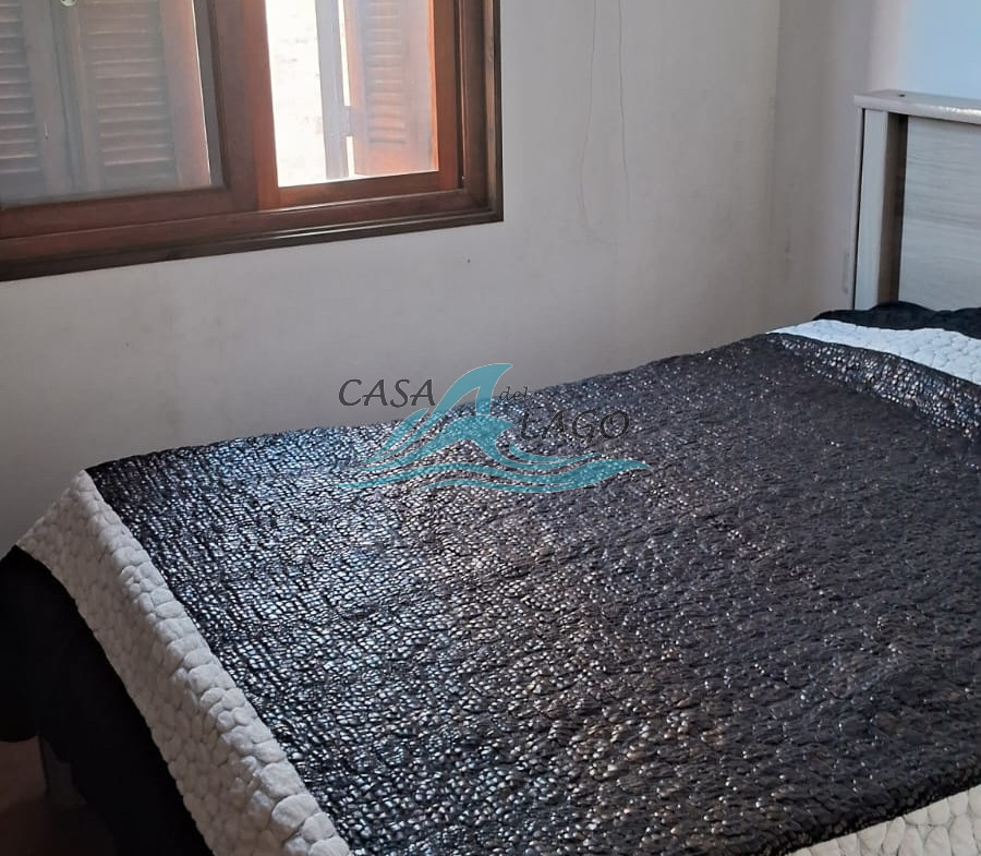 900